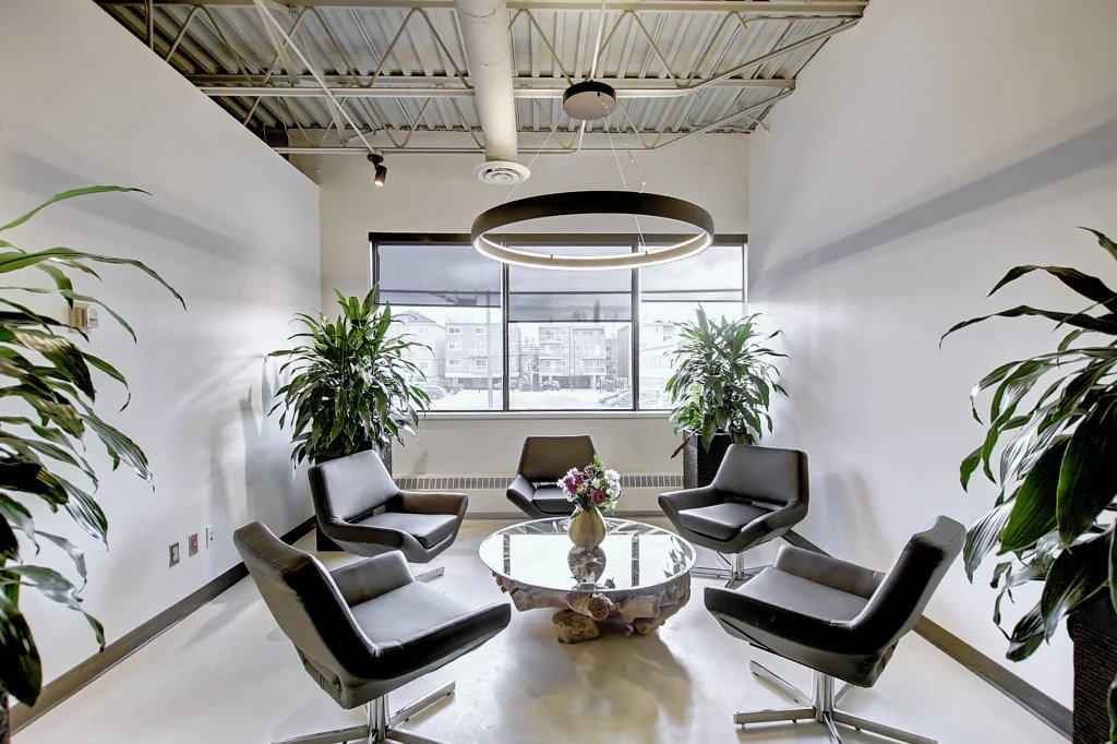 Lounge Pods